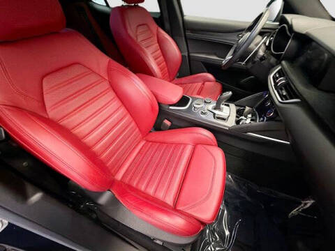 2023 Alfa Romeo Stelvio Sprint
