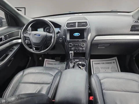 2017 Ford Explorer XLT
