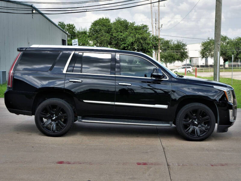 2020 Cadillac Escalade Premium Luxury