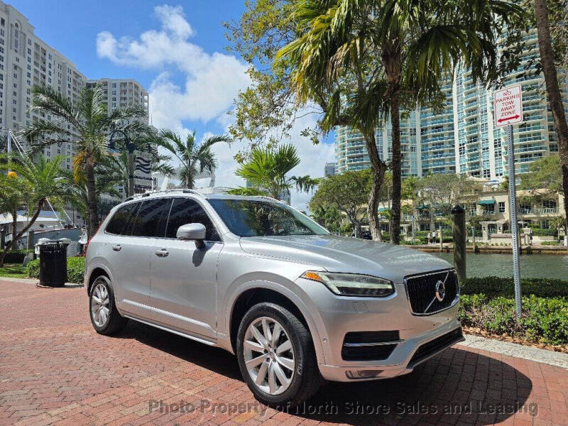 2016 Volvo XC90 T6 Momentum