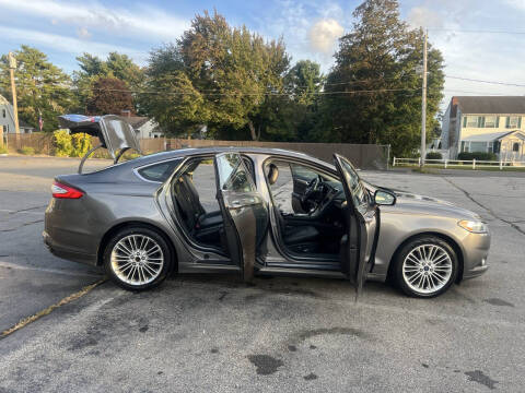 2014 Ford Fusion SE