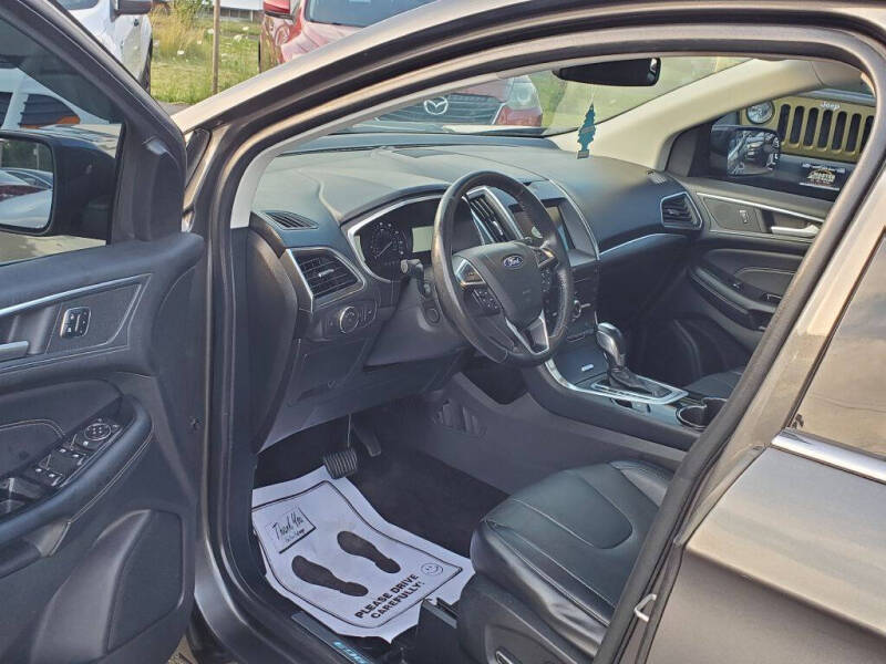 2018 Ford Edge Titanium