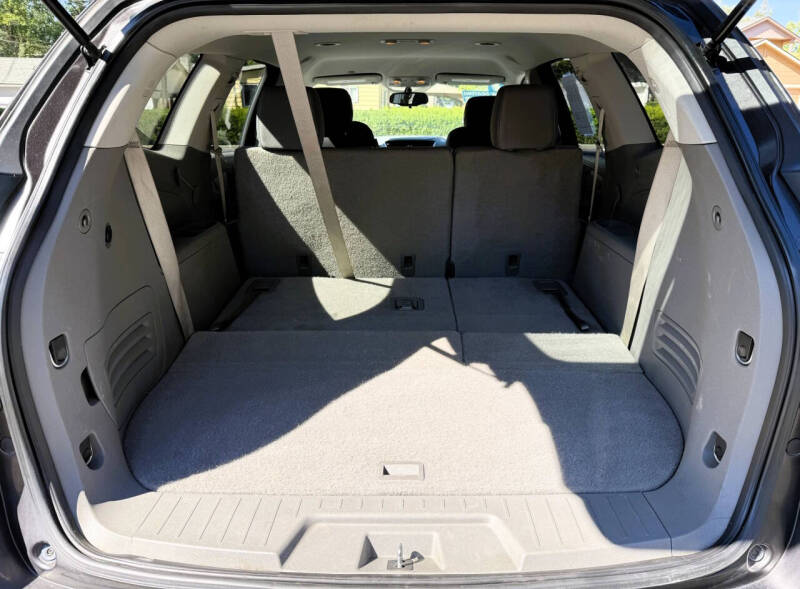 2017 Chevrolet Traverse LS