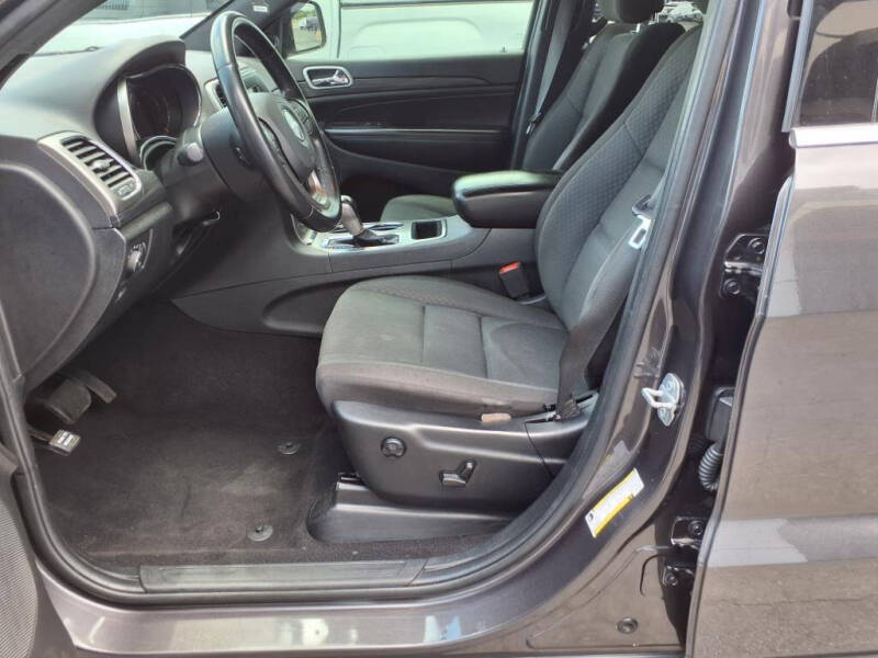 2020 Jeep Grand Cherokee Laredo