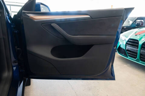 2025 Tesla Model Y Performance