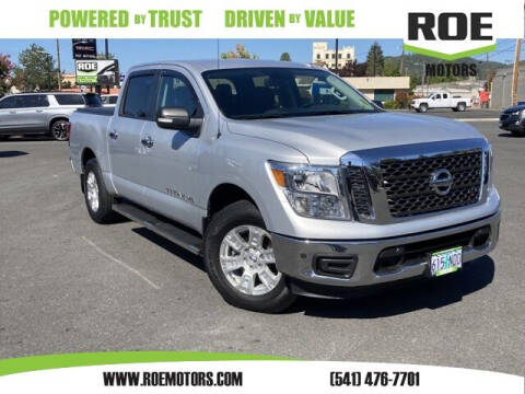 2018 Nissan Titan for sale at Roe Motors in Grants Pass OR