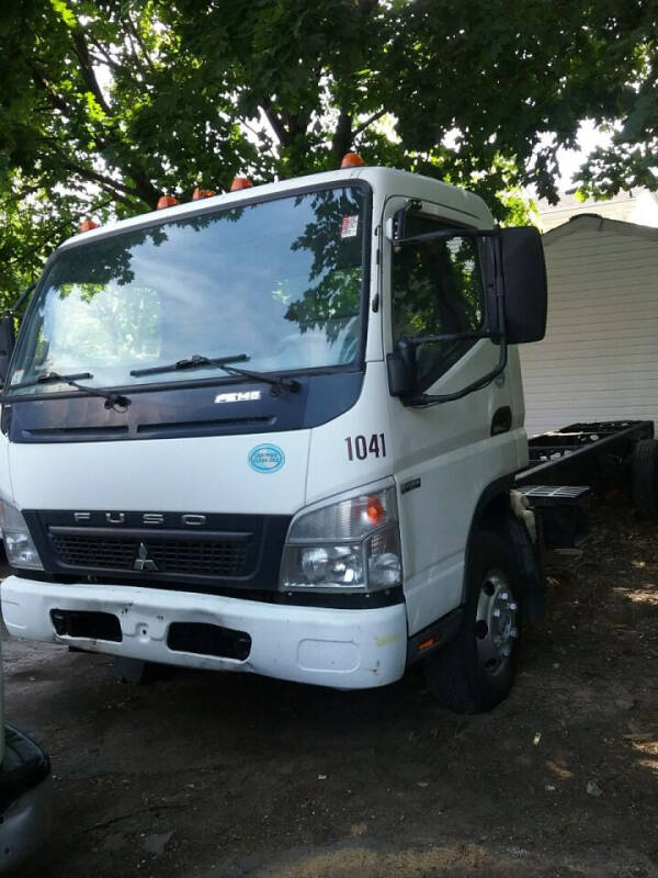 2008 Mitsubishi Fuso FE84D for sale at Drive Deleon in Yonkers NY