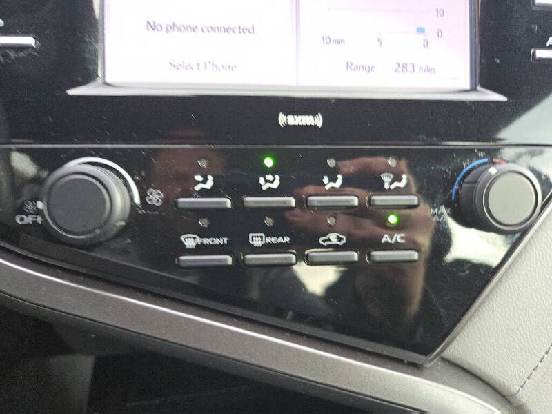 2020 Toyota Camry LE