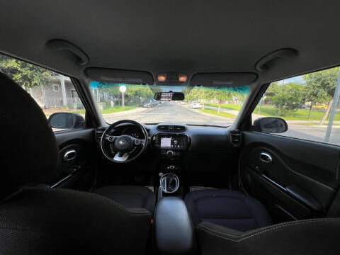 2019 Kia Soul +