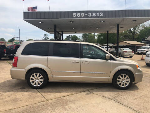 2014 Chrysler Town and Country for sale at BOB SMITH AUTO SALES in Mineola TX