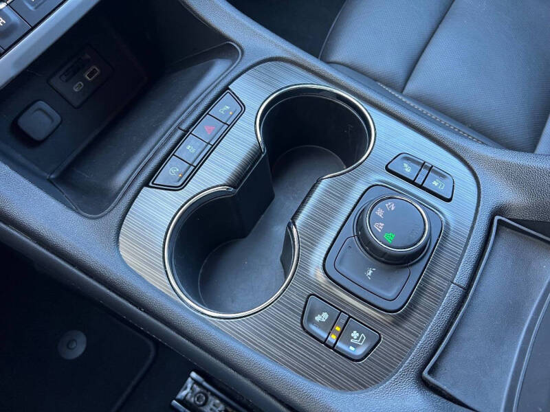 2022 GMC Acadia SLT
