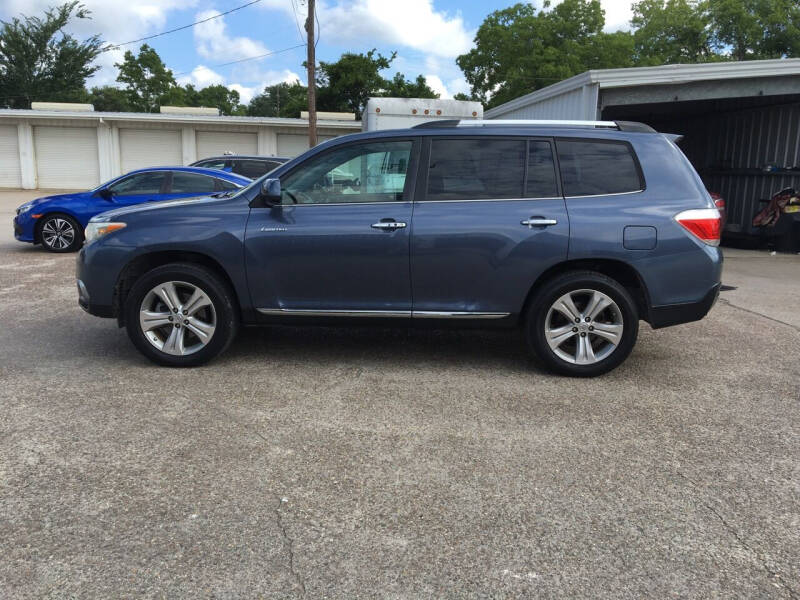 2012 Toyota Highlander for sale at KEATING MOTORS LLC in Sour Lake TX