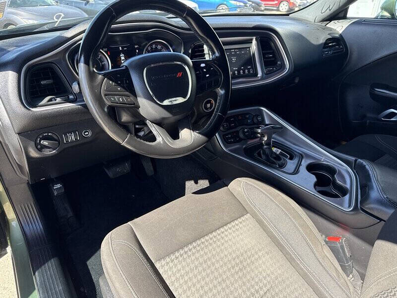 2020 Dodge Challenger SXT