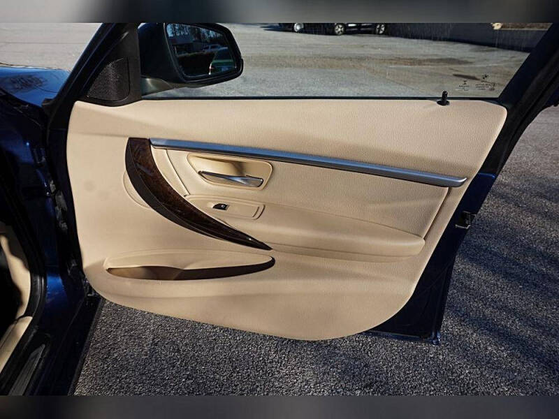 2016 BMW 3 Series 328i