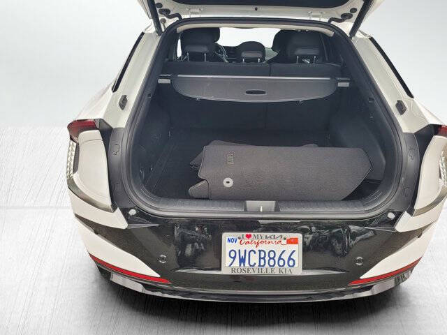 2025 Kia EV6 Wind