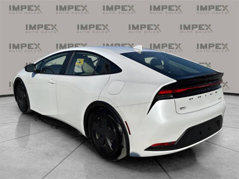 2024 Toyota Prius LE