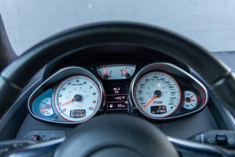 2012 Audi R8 5.2 quattro