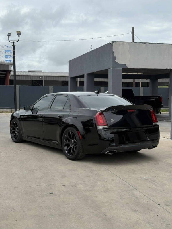 2019 Chrysler 300 Touring