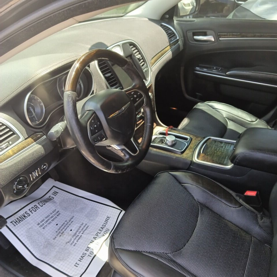 2015 Chrysler  Sedan - $9,950