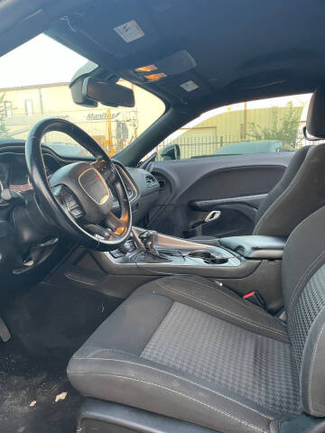 2021 Dodge Challenger SXT