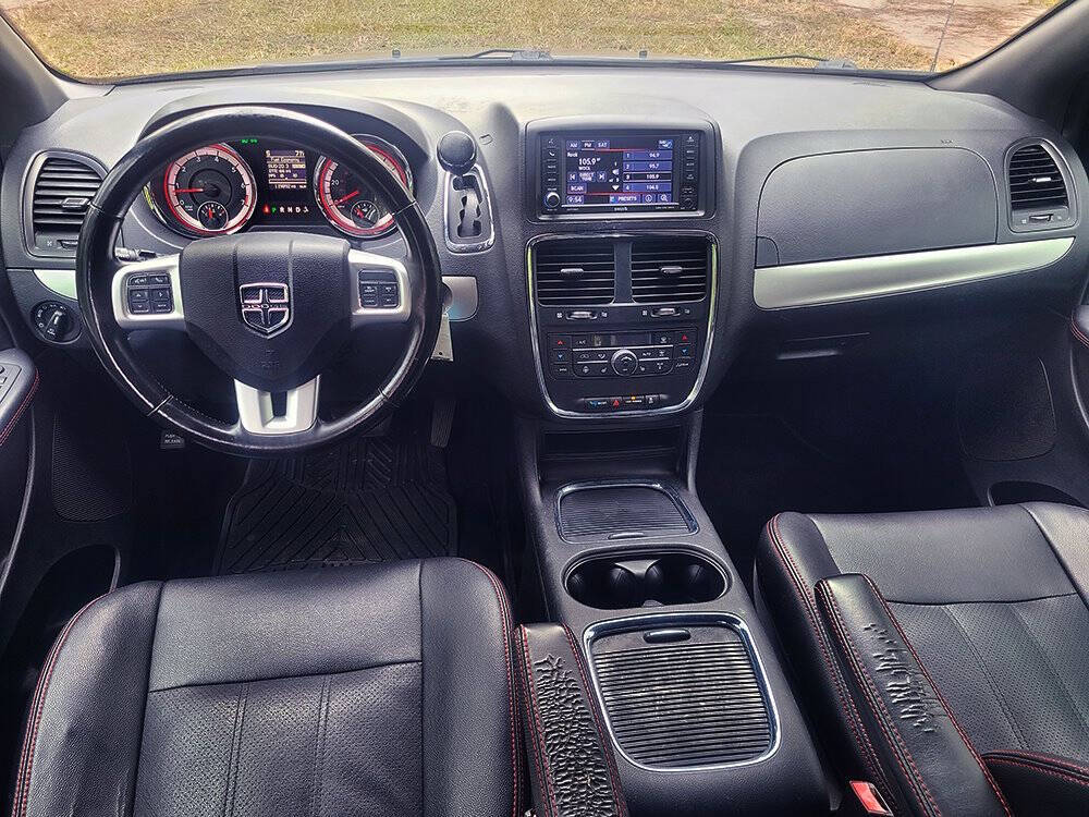 2019 Dodge Grand Caravan for sale at Flagler Auto Center in Bunnell, FL