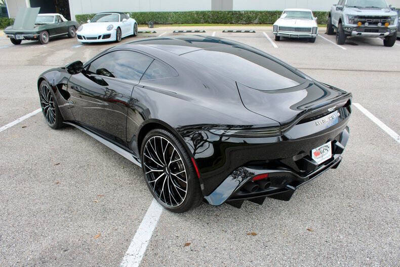 2023 Aston Martin Vantage