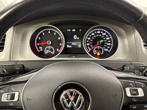 2017 Volkswagen Golf TSI Wolfsburg Edition