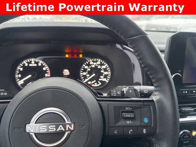 2024 Nissan Pathfinder SL