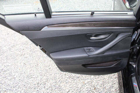 2011 BMW 5 Series 550i xDrive