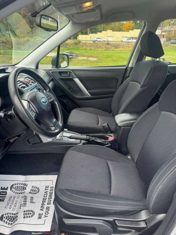 2015 Subaru Forester 2.5i