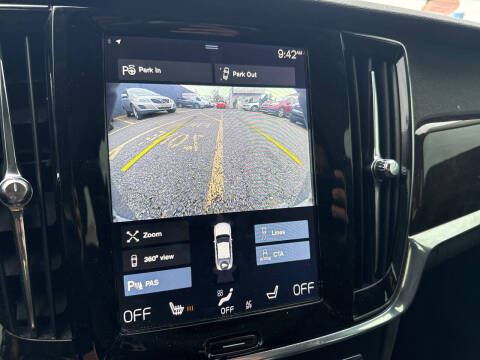 2018 Volvo S90 T5 Momentum