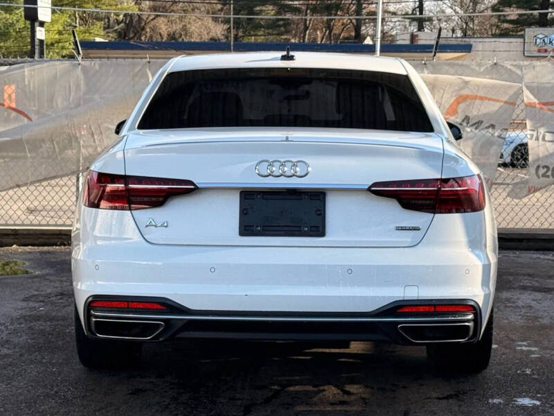 2021 Audi A4 quattro Premium 40 TFSI