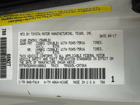 2017 Toyota Tacoma SR