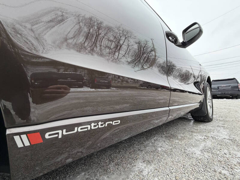 2011 Audi Q5 2.0T quattro Premium Plus