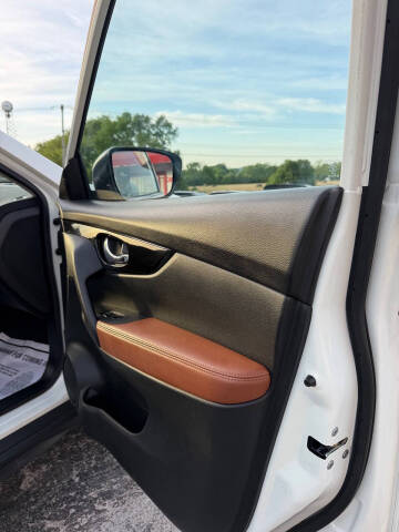 2017 Nissan Rogue SL