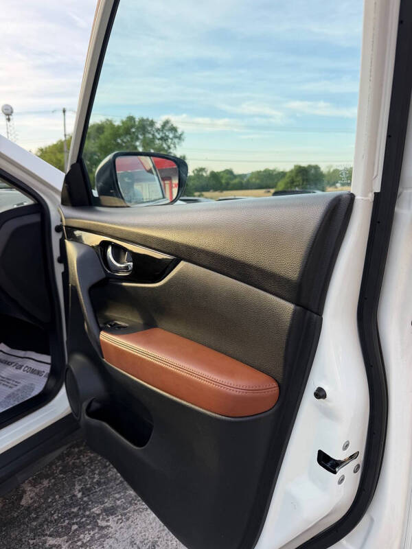 2017 Nissan Rogue SL