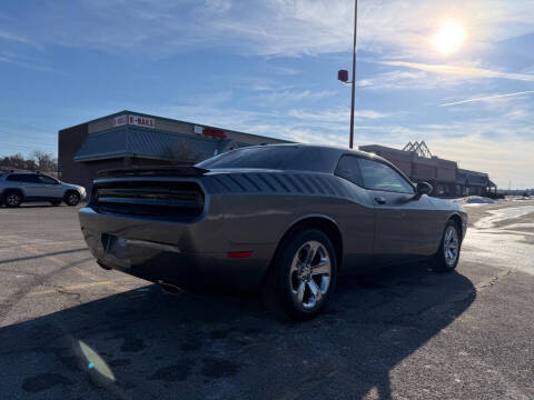 2012 Dodge Challenger SXT Plus