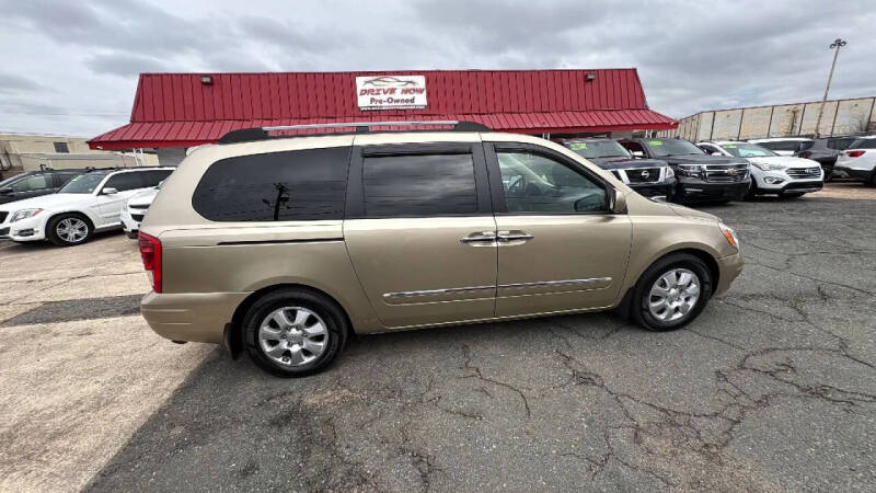 2008 Hyundai Entourage Limited