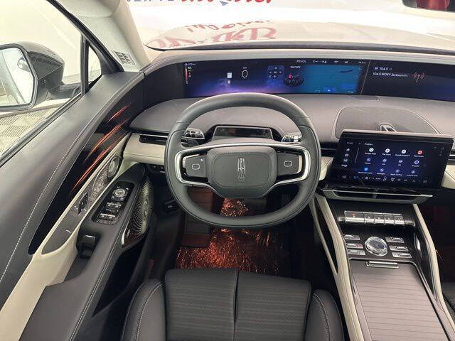 2025 Lincoln Nautilus Reserve