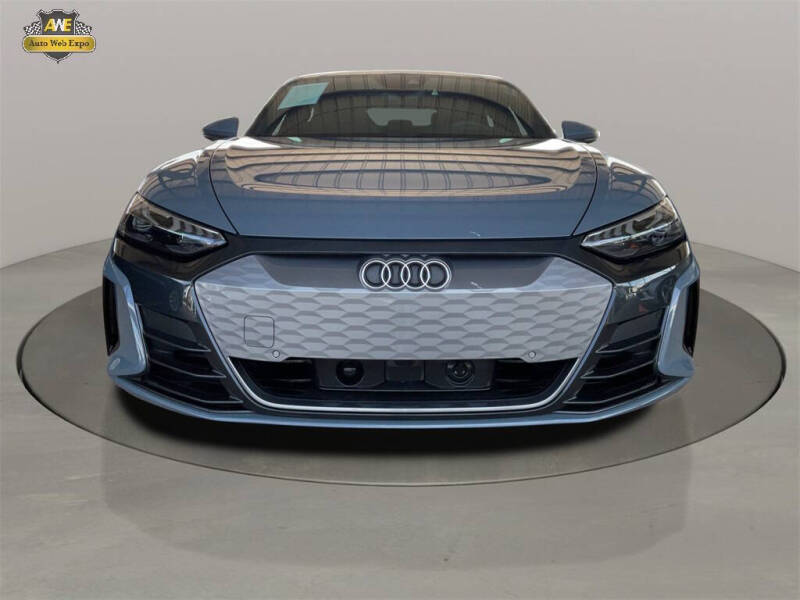 2022 Audi e-tron GT quattro Premium Plus