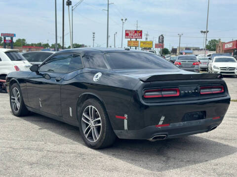 2019 Dodge Challenger SXT