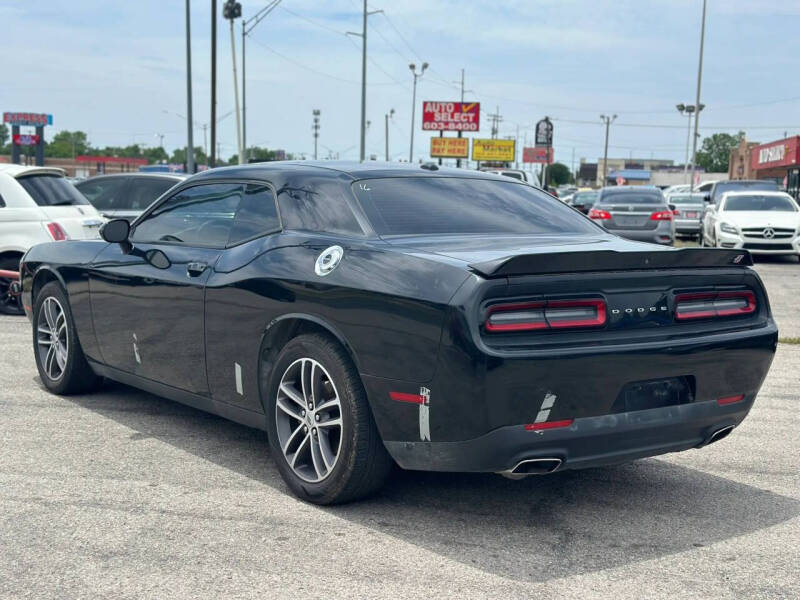 2019 Dodge Challenger SXT