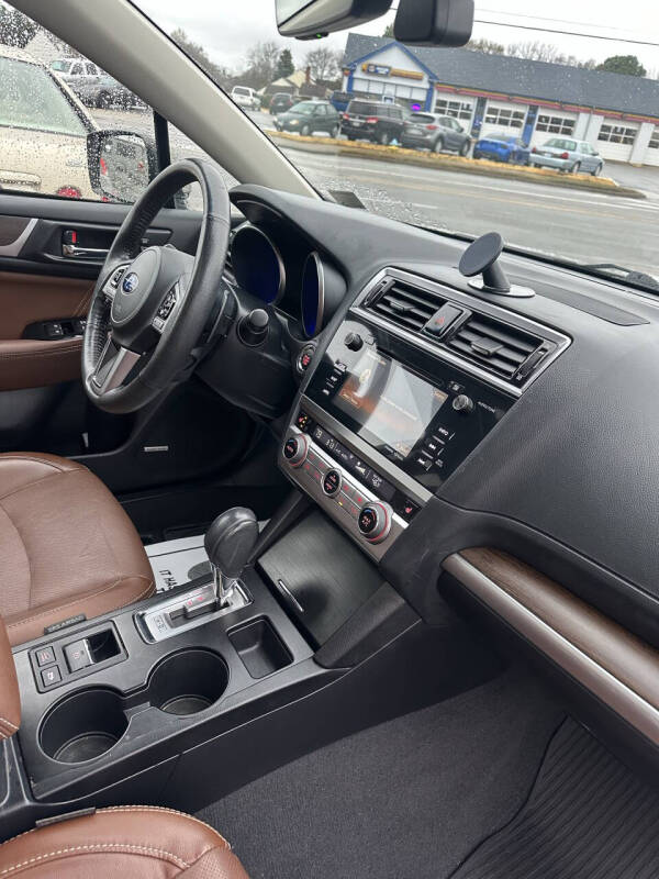 2017 Subaru Outback 2.5i Touring