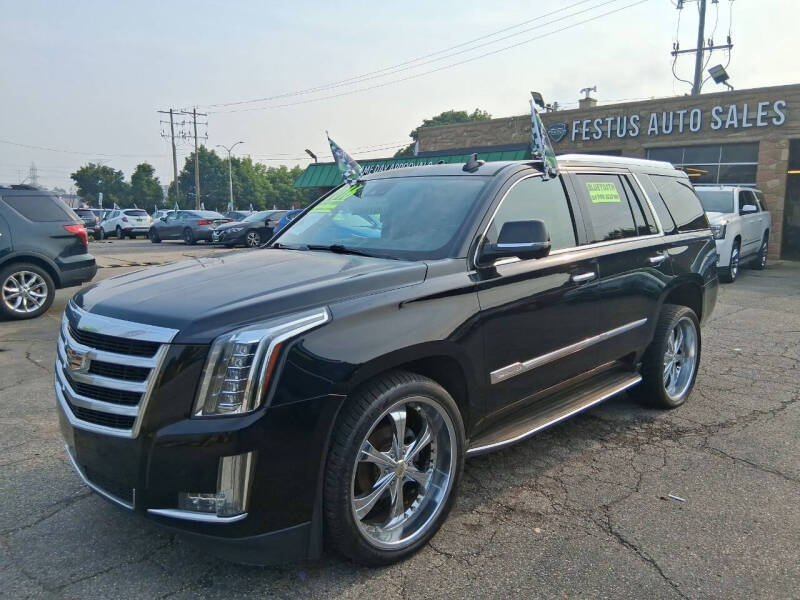 2016 Cadillac Escalade Luxury's photo