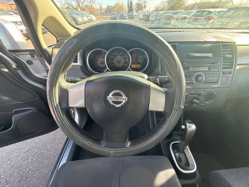 2007 Nissan Versa 1.8 S