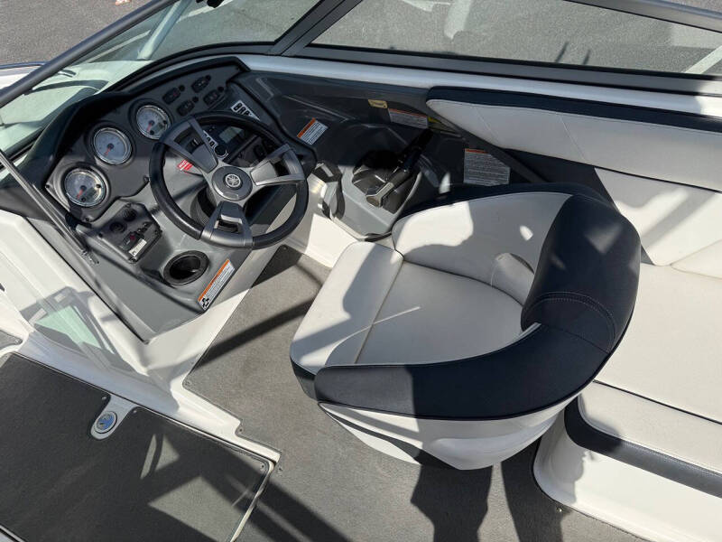 2015 Yamaha AR210