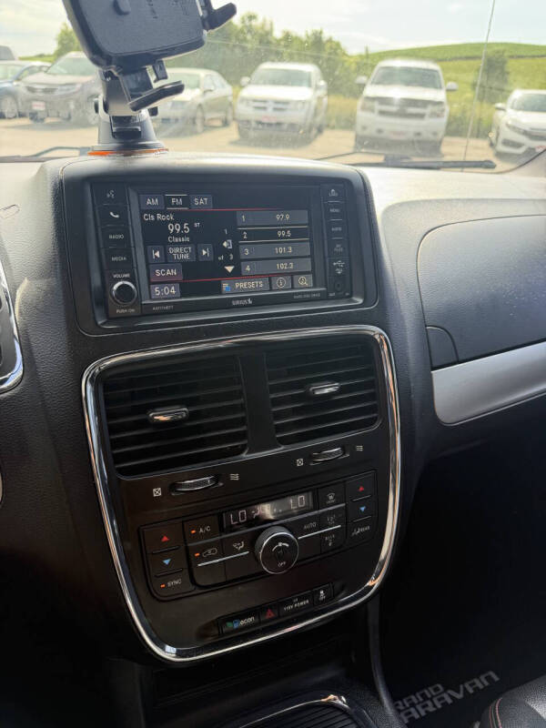 2016 Dodge Grand Caravan R/T