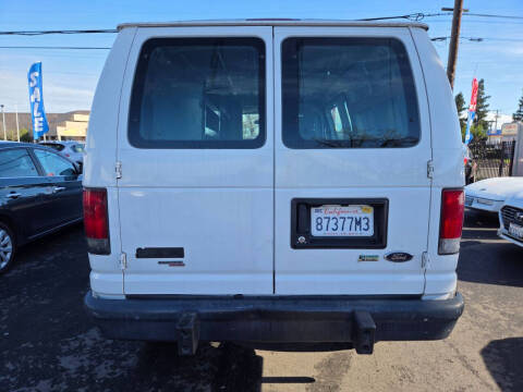 2014 Ford E-Series E-250