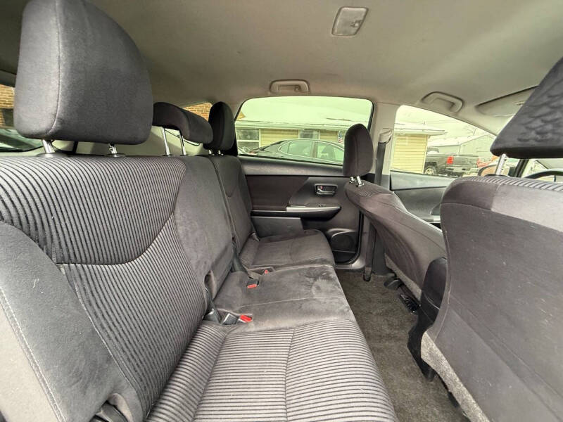 2015 Toyota Prius v Two