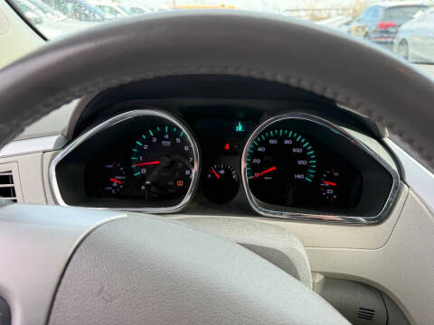 2011 Chevrolet Traverse LT